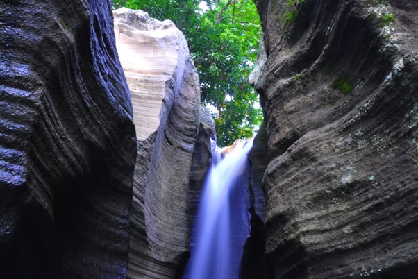 Air Terjun Luweng Sampang